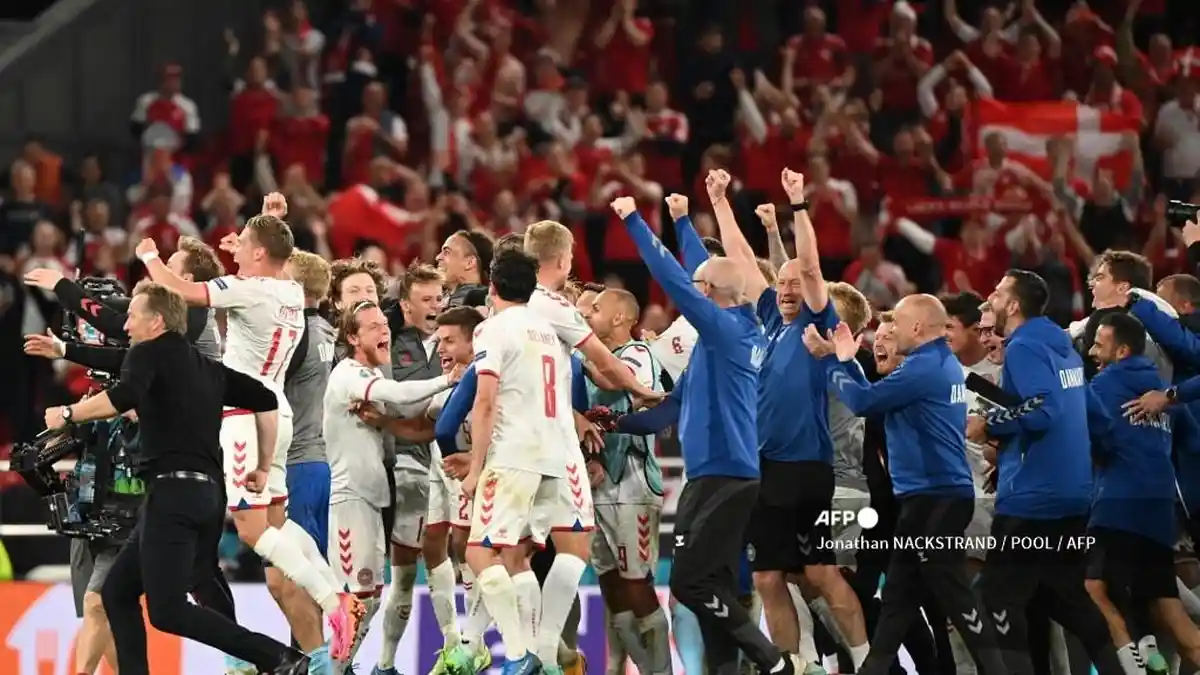 Jadwal Wales vs Denmark Euro 2021 - Connor Roberts: Dunia Akan Mendukung Tim Dinamit