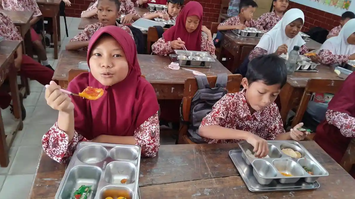 Dana Operasional SPPG Makan Bergizi Gratis Tak Boleh Pakai Dana Talangan