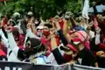 Ganjar Temui Pendemo Tolak Omnibus Law UU Cipta Kerja di Jateng