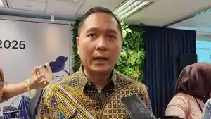 Ekonom-Josua-Pardede-OK-__.jpg