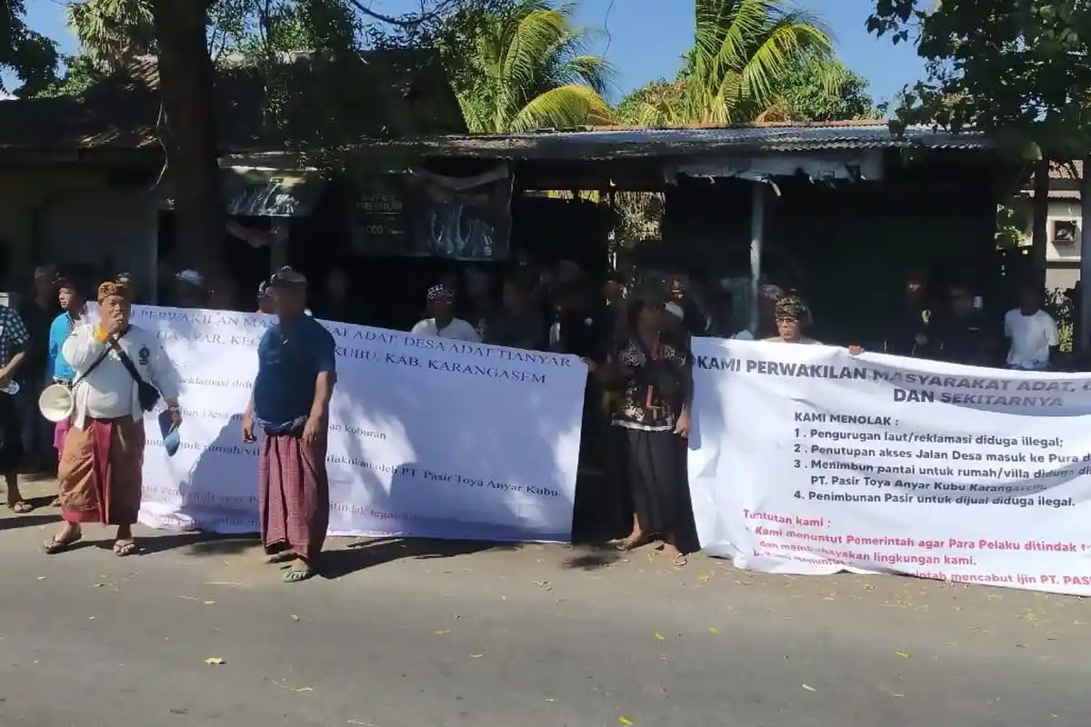 AKSI Demo Sekelompok Warga di Desa Tianyar Karangasem, Protes Dugaan Reklamasi