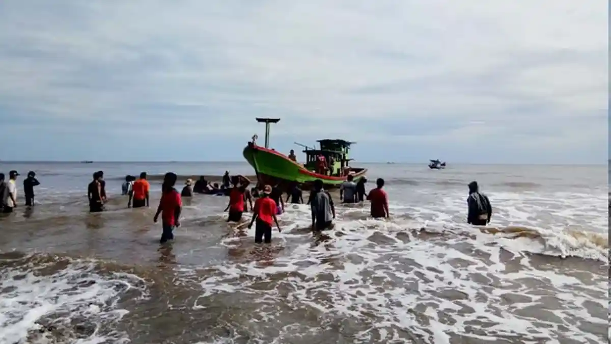 Boat Karam, 1 ABK Hilang