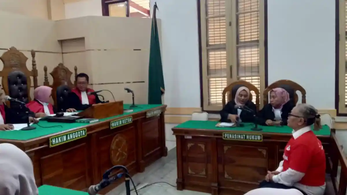 Oknum Dosen Bunuh Suami, Tiromsi Sitanggang Divonis 18 Tahun Penjara