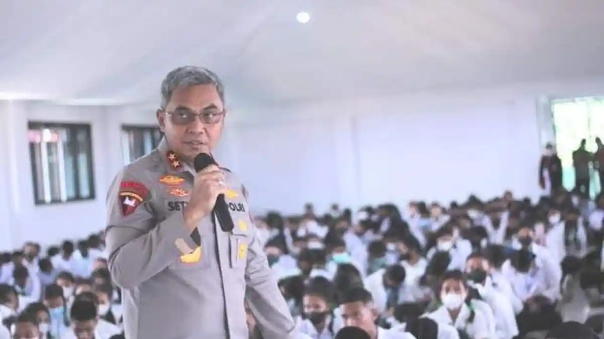 Komjen Pol. Drs. Setyo Budiyanto, S.H., M.H.