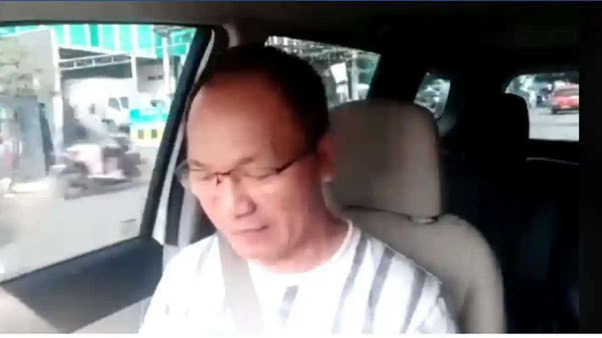 Viral Driver Taksi Online Menangis, Curhat pada Jokowi Mobil Akan Ditarik Leasing
