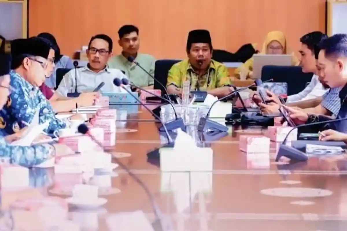 KOMISI III DPRD Lombok Tengah Kumpulkan 9 OPD, Bahas Awal Propemperda Tahun 2026