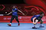 Aksi-Mohammad-AhsanHendra-Setiawan-di-BWF-World-Tour-Finals-2022-6.jpg