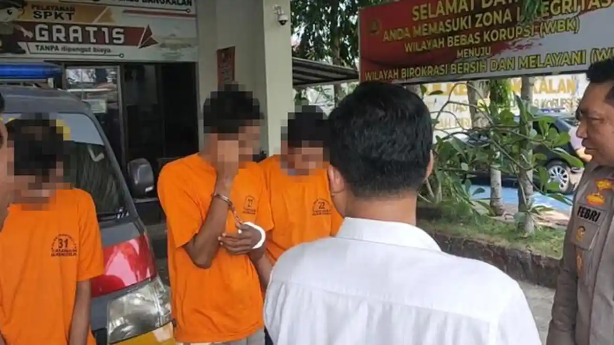 Bapak dan Anak di Bangkalan Kompak Edarkan Sabu, Satu Perantara Dibayar Sebungkus Rokok