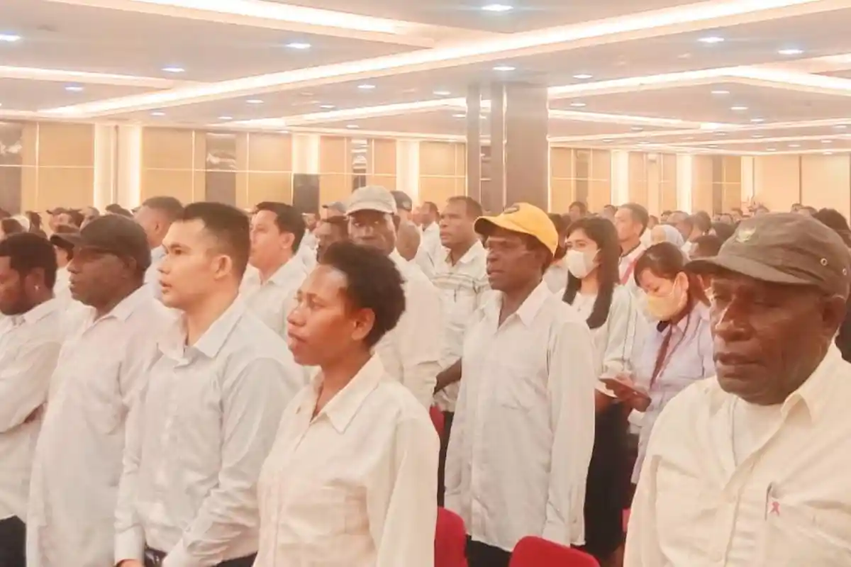 Ratusan Anggota PPS Dilantik, Ini Harapan KPU Mimika