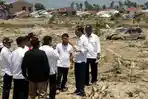presiden-jokowi-kunjungi-korban-bencana-alam-palu.jpg
