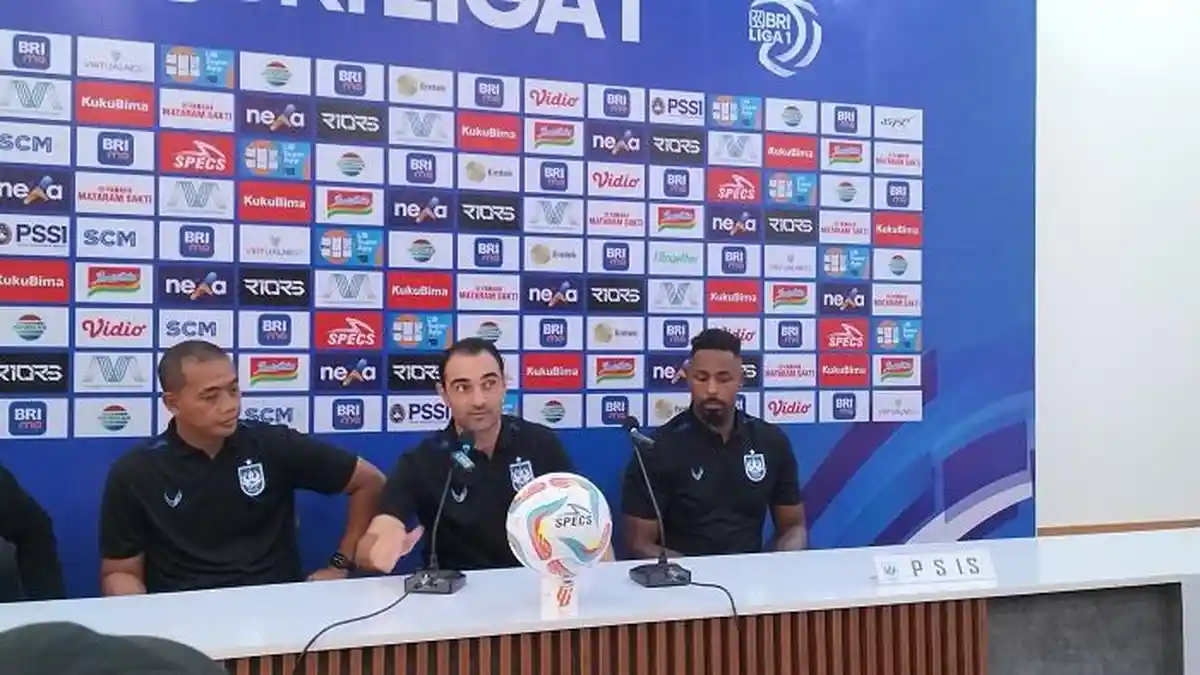 Sukses Hajar Persebaya, Pelatih PSIS Gilbert Puji Duet Diarra-Dewangga