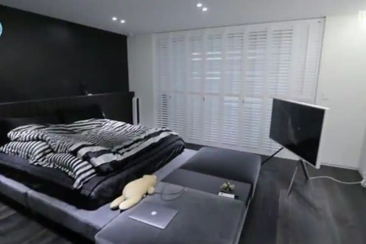 Kai EXO Tunjukkan Isi Rumahnya, Luas Banget Sampai Bisa Main Petak Umpet