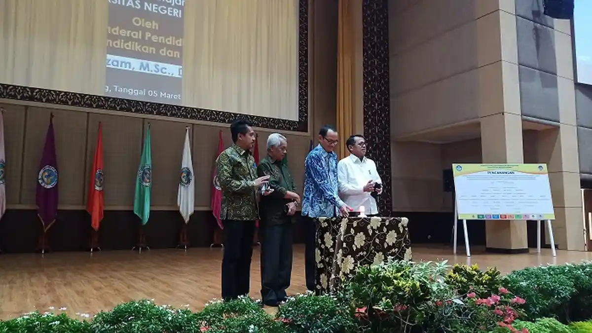 Launching Kampus Merdeka, Rektor UNP Ganefri: Mahasiswa Boleh Belajar 3 Semester di Luar Prodi