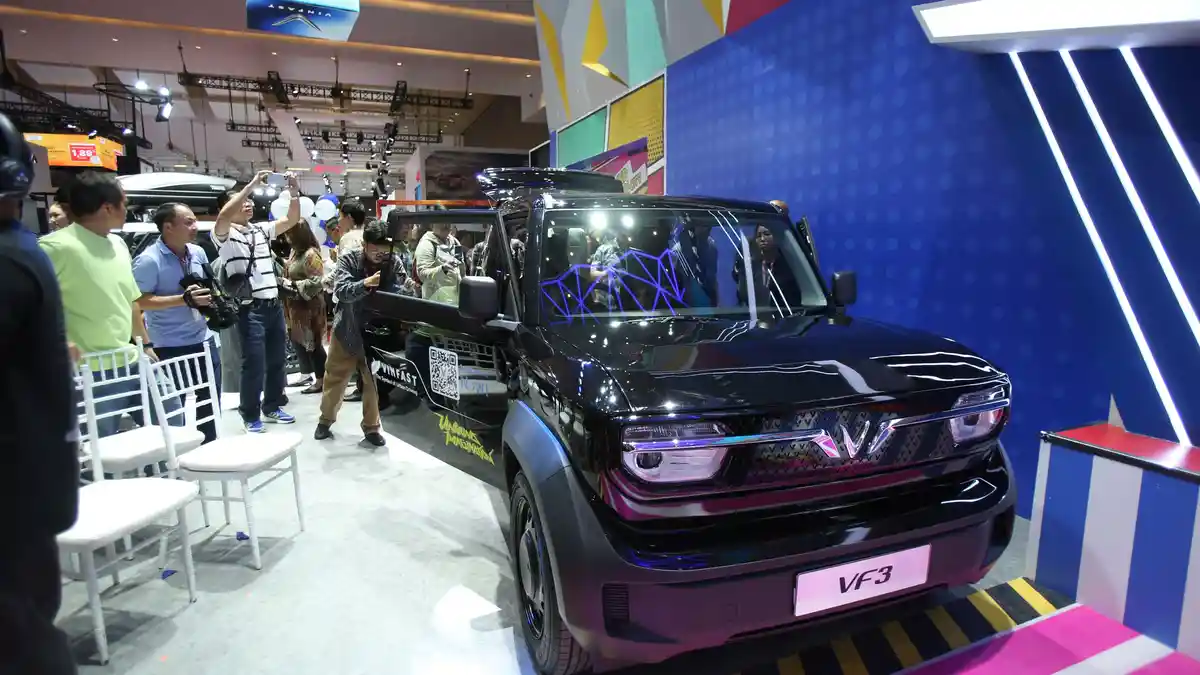 Mini SUV VF 3 Rilis di IIMS 2025, Gratis Charging di 30.000 Stasiun V-GREEN sampai Maret 2028