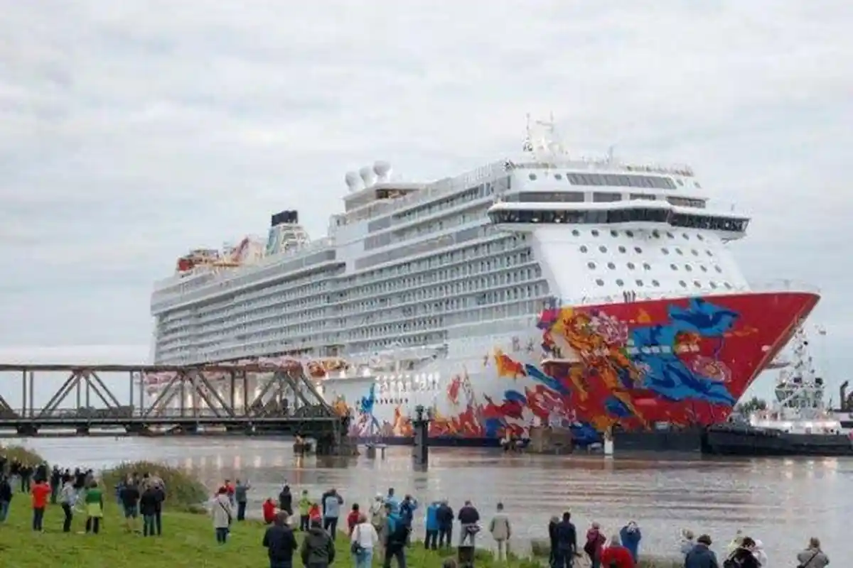 Yuanita Christiani dan Indra Menikah di Kapal Pesiar, Intip Kemewahan Genting Dream Cruise