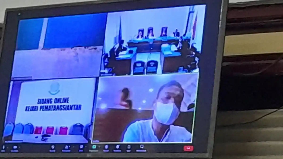 Dituntut 7,5 Tahun, Eks Kepsek SMA Negeri 8 Medan yang Korupsi Dana BOS Baca Ayat Alkitab