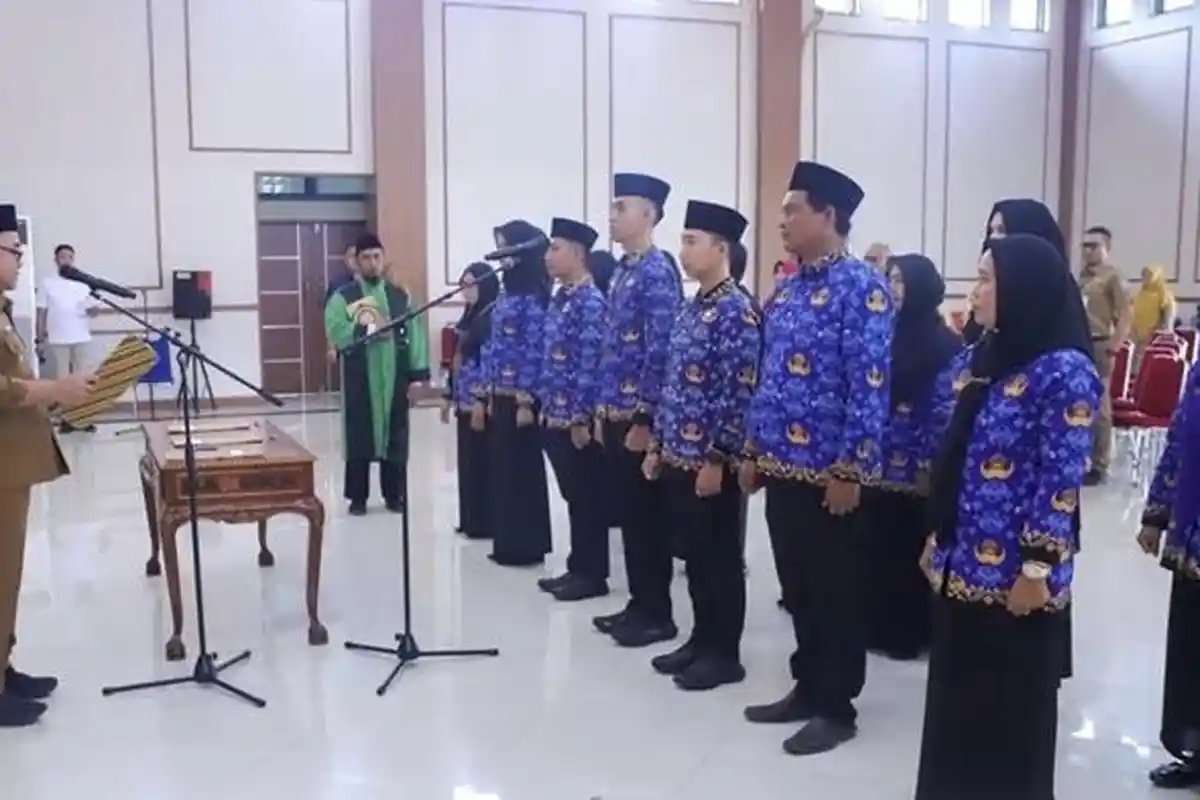 14 ASN Lulusan IPDN Dilantik Pemkab Bangka, Jantani Ali Berpesan Profesional dan Berintegritas