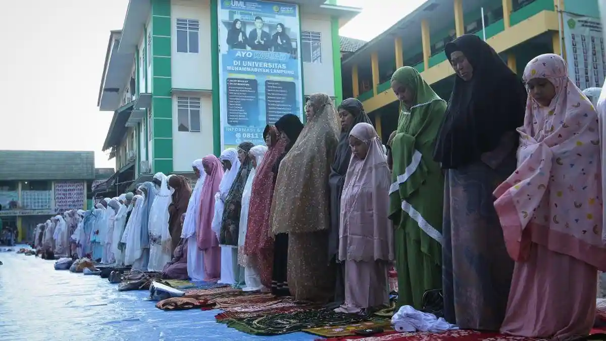 Ribuan Warga Muhammadiyah Salat Idul Fitri di Labuhan Ratu Bandar Lampung - Salat-Idul-Fitri-Muhammadiyah-8.jpg