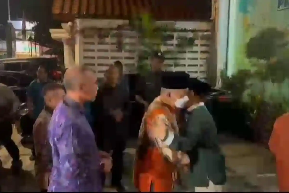 Elite PKS Mendadak Sambangi DPP PKB Malam Ini, Cak Imin Sambut dengan Menebar Senyuman