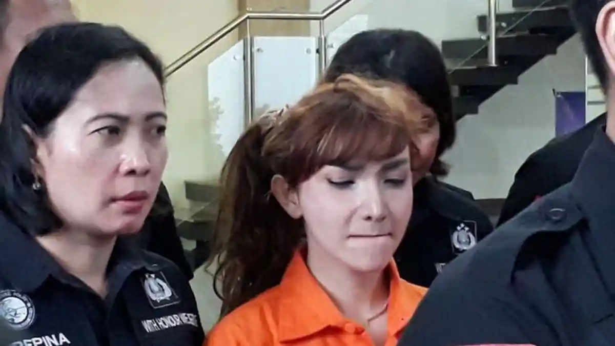 Baru Beberapa Hari Dalam Penjara, Hal yang Mengejutkan Menimpa Roro Fitria