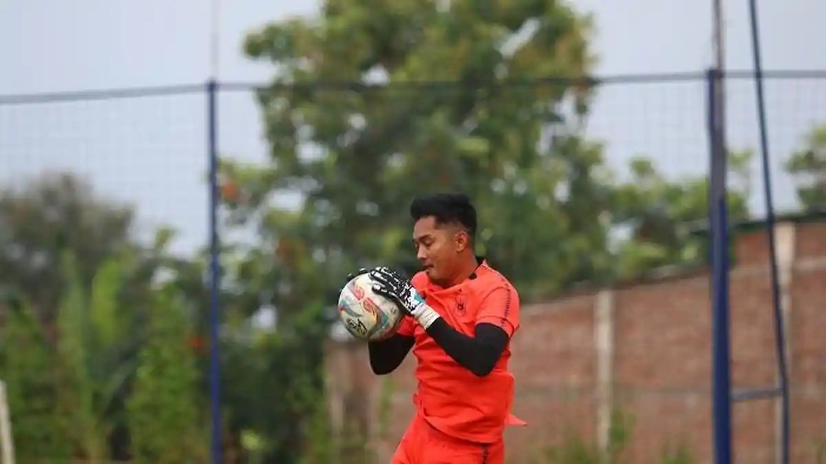 Kiper Pelapis PSIS Semarang Perpanjang Kontrak 2 Tahun, Adi Satryo Dilepas?