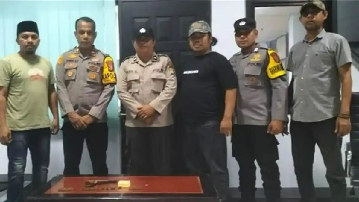 Warga Temukan Senpi Rakitan Jenis Revolver dan Amunisi di TPA Kelurahan Takome Ternate