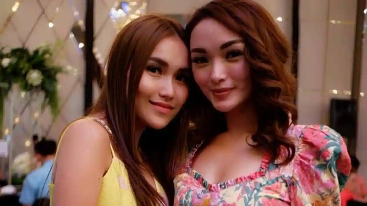 Tak Lagi Satu Program Acara, Zaskia Gotik Akhirnya Bertemu Ayu Ting-Ting, Dan Ungkap Soal Ini