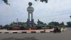 Tugu-morowali.jpg
