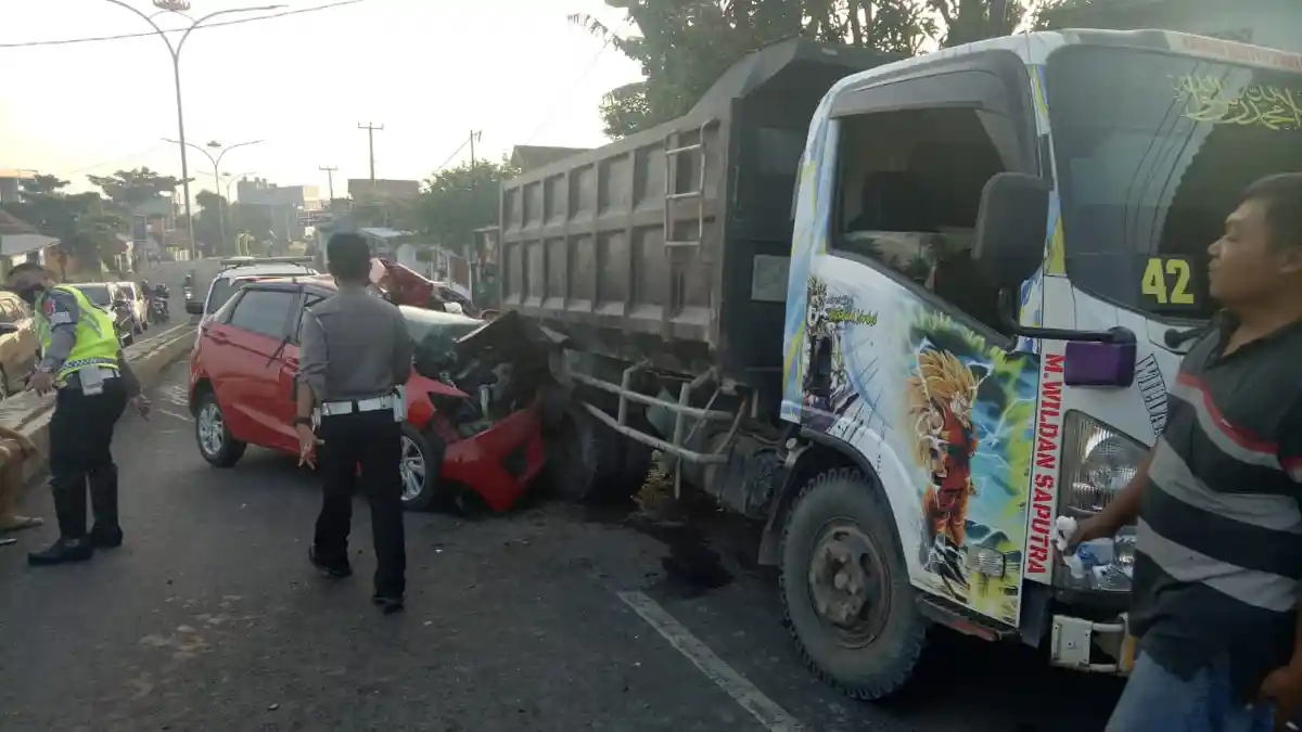 Polisi Taksir Kerugian Kecelakaan di Kemiling Capai Rp 50 juta