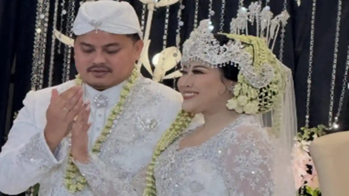 Kisah Cinta Boiyen dan Rully Anggi Akbar yang Resmi Menikah: Dalam hati 'Hah, Boleh juga Nih'