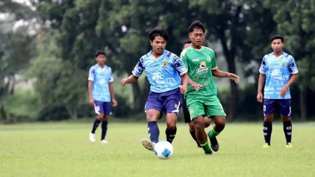Debut Manis Ahmad Bustomi Jadi Pelatih, Persema Malang Kalahkan Hizbul ...