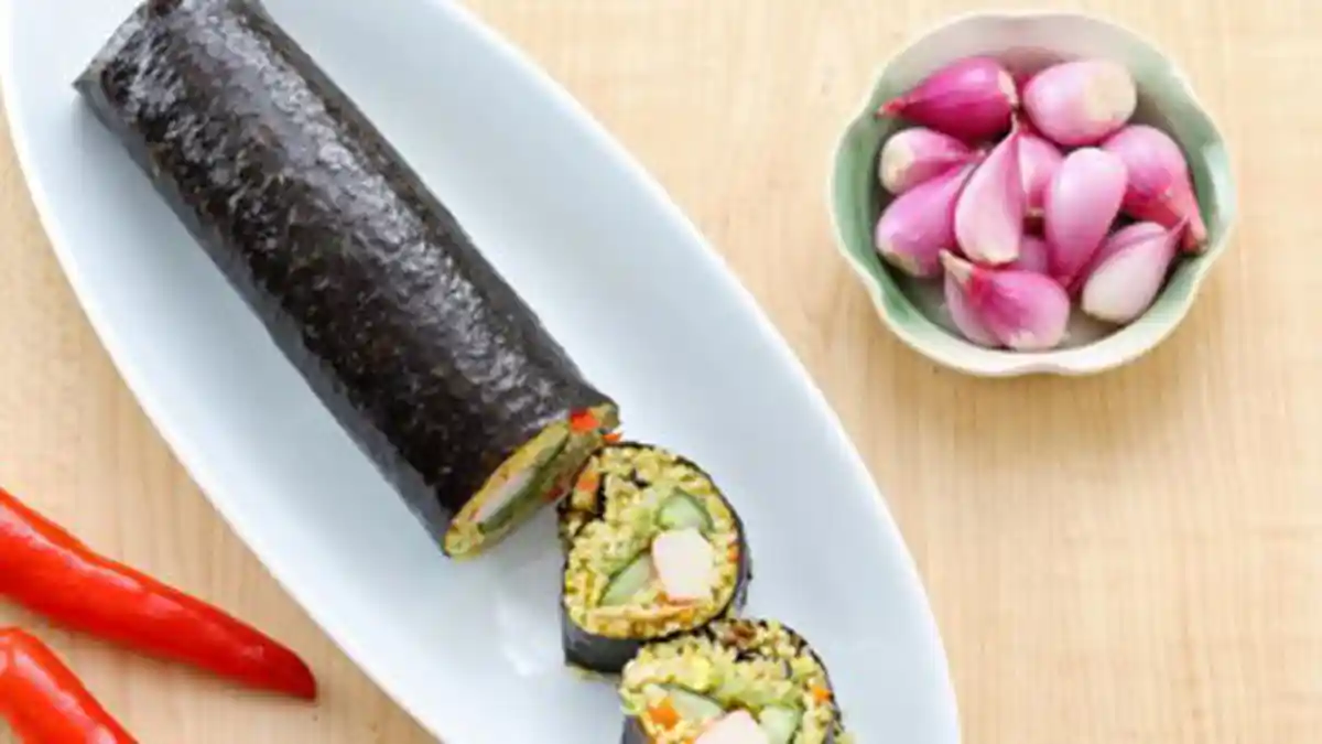Mau Coba Sushi Dari Nasi Goreng? Ini Resepnya!