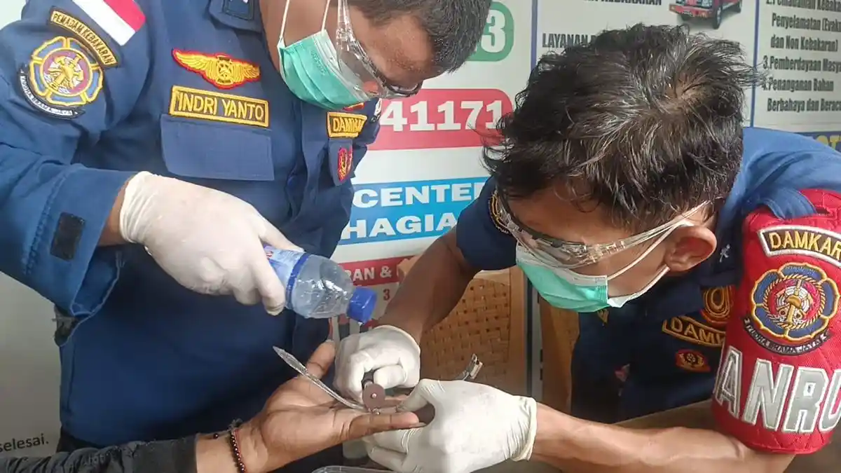 Sehari Damkar Kota Jambi Lepas Cincin Dua Kali, Call Center Bahagia Ramai Laporan