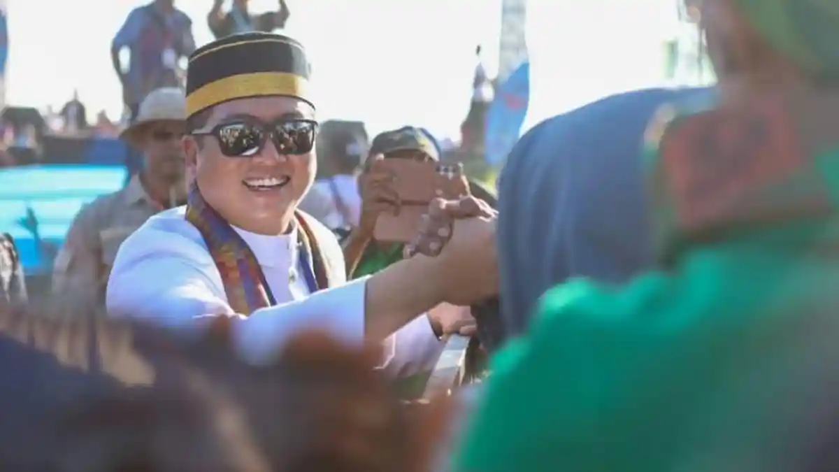 Gubernur Iqbal Terharu Sultan Bima Terima Gelar Pahlawan Nasional