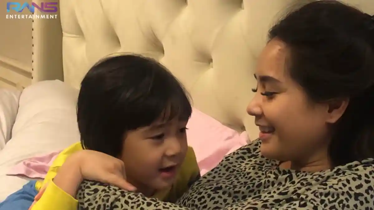 Dikasih Kuis oleh Nagita Slavina soal Virus Corona, Rafathar Beri Jawaban Mengejutkan: Pintar Kali !
