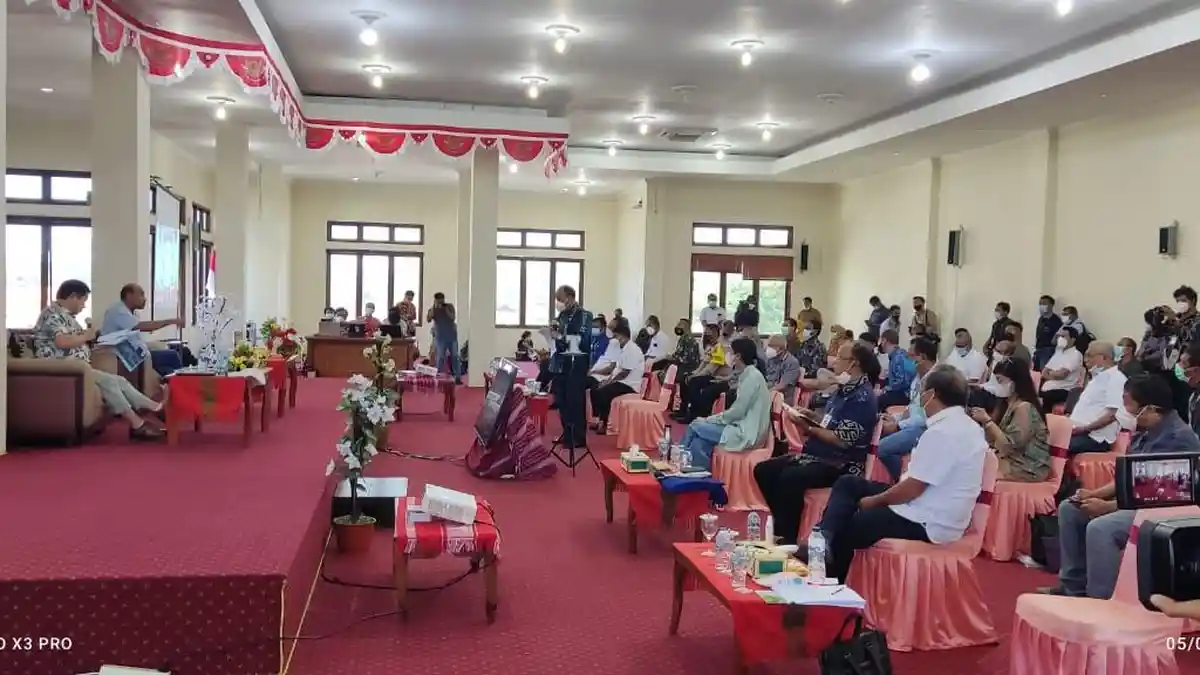 Menteri PPN, Gubernur NTT dan Empat Bupati Sumba Bahas Pengembangan Energi Baru Terbarukan 