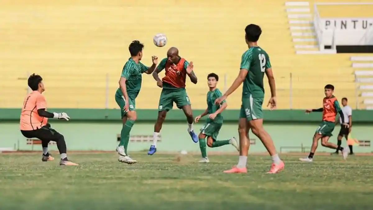 Jelang RANS Nusantara FC vs Persebaya, Uston Nawawi: Kami Siap Full Team