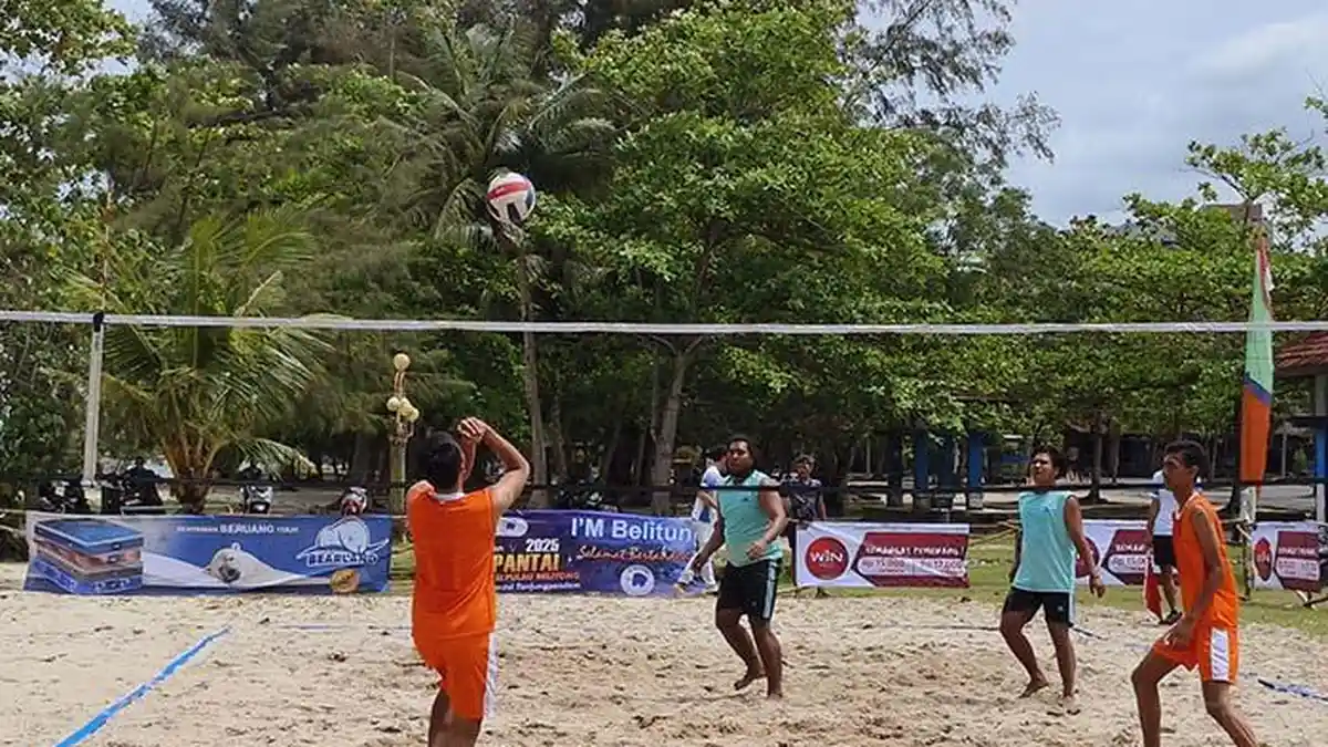 19 Tim Berlaga di Turnamen Voli Pantai Putra 2025