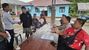 20260608-MEDIASI-Personel-Bhabinkamtibmas-Desa-Batu-Penyu-mendampingi.jpg