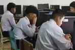 TKA Jenjang SMP, Distribusi Guru Pengawas dan Sistem Token Jadi Catatan Sekolah di Surabaya