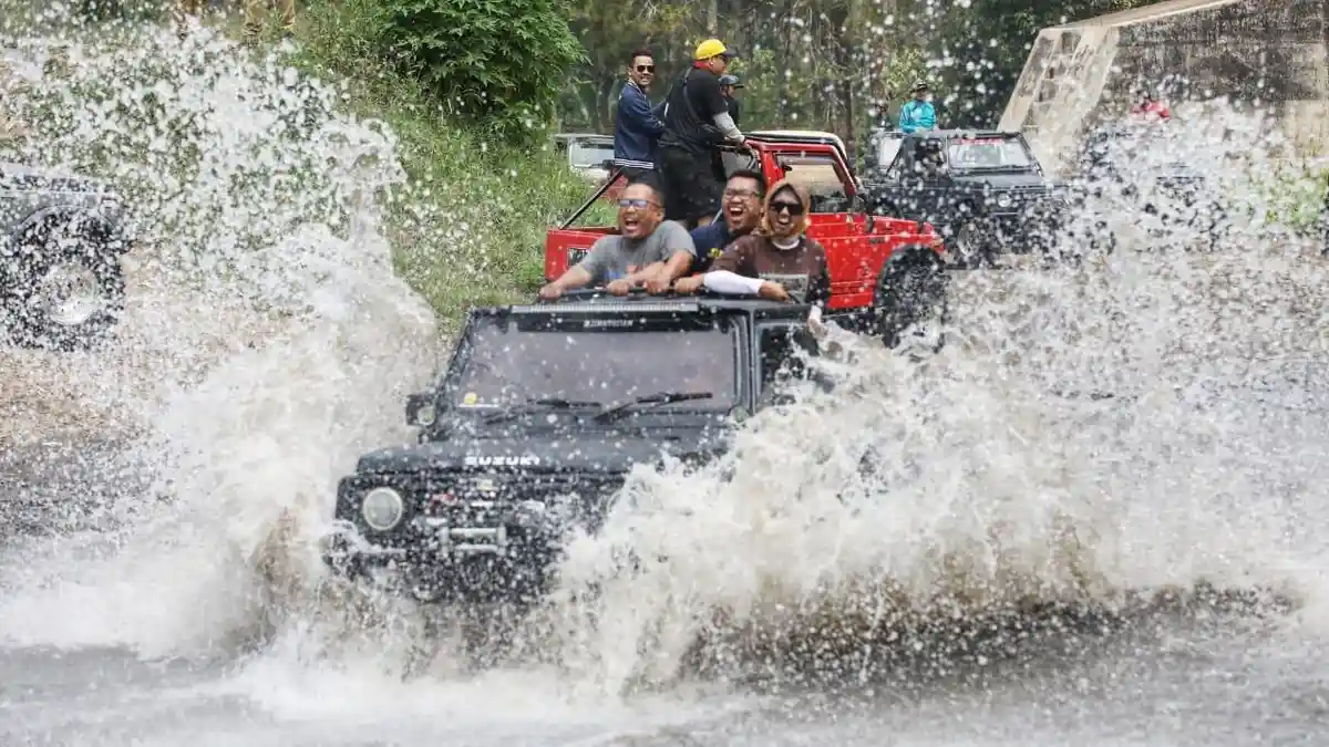 Wisata Offroad ke Bukit Jengkoang di Kota Batu, Pacu Adreanalin Lewati Rute Ekstrem