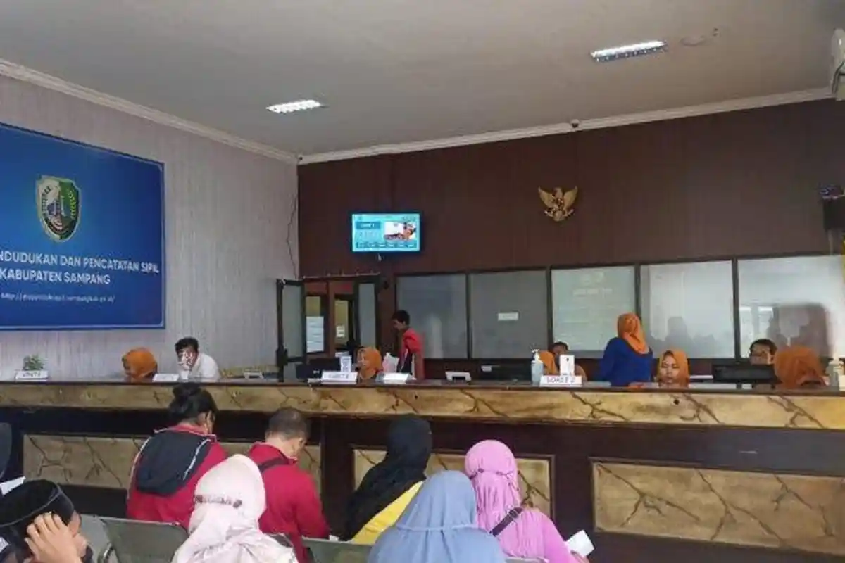 Menjelang Pilkada, Hampir 100 Persen Masyarakat Sampang Miliki E-KTP