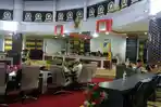 ruang-paripurna-dprd-donggala-sulteng.jpg