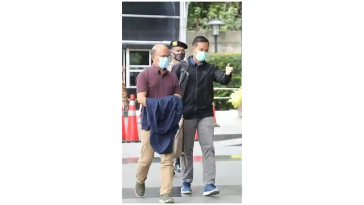 Foto-foto Wawan Ridwan Kepala Kantor Pajak Bantaeng yang Ditangkap KPK ...