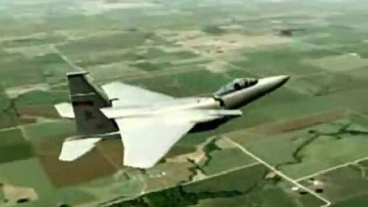 Jet Tempur F-15 C Patah Jadi Dua Saat Manuver Terbang