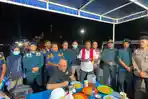 Tim-patroli-KPLP-berhasil-menyelamatkan-seluruh-kru-kapal-kargo-karam-Jumat-56-malam.jpg