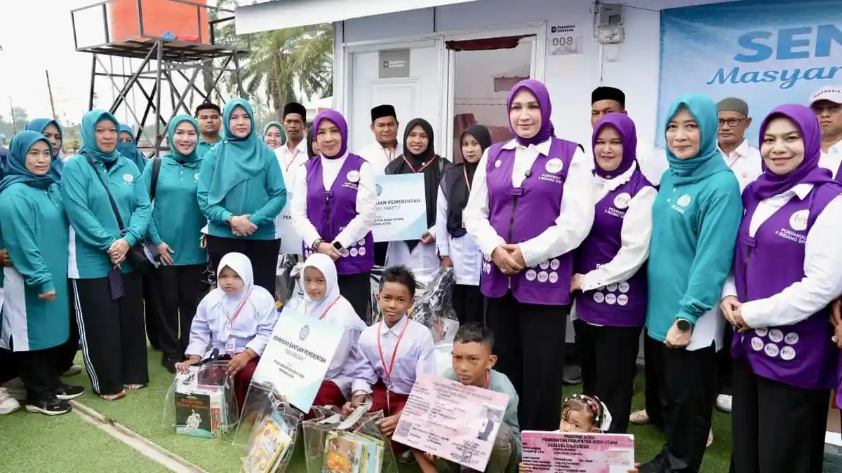 Tri Tito Karnavian Ajak Warga Huntara Aceh Utara Bangkit Lewat Bansos dan Senam