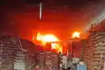 Kebakaran Gudang Kemiri di Surabaya, Dilalap Api Dua Kali dalam 10 Hari