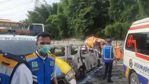 Kecelakaan-beruntun-terjadi-di-KM-58-Jalan-Tol-Jakarta-Cikampek-arah-Jakarta.jpg