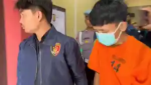 TERDUGA-PELAKU-Baju-oranye-terduga-pelaku-pembunuhan-Taksi-online.jpg
